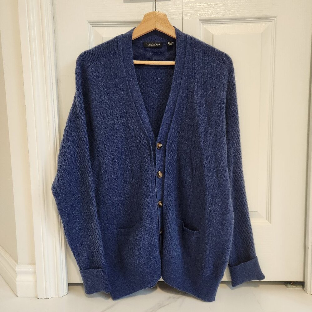 Cashmere 💯 cable knit cardigan